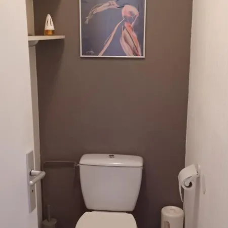 Ciel Bleu De - Vue Azur Avec Piscines Et Jardin